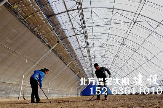 新疆建设的滑盖式节能日光温室